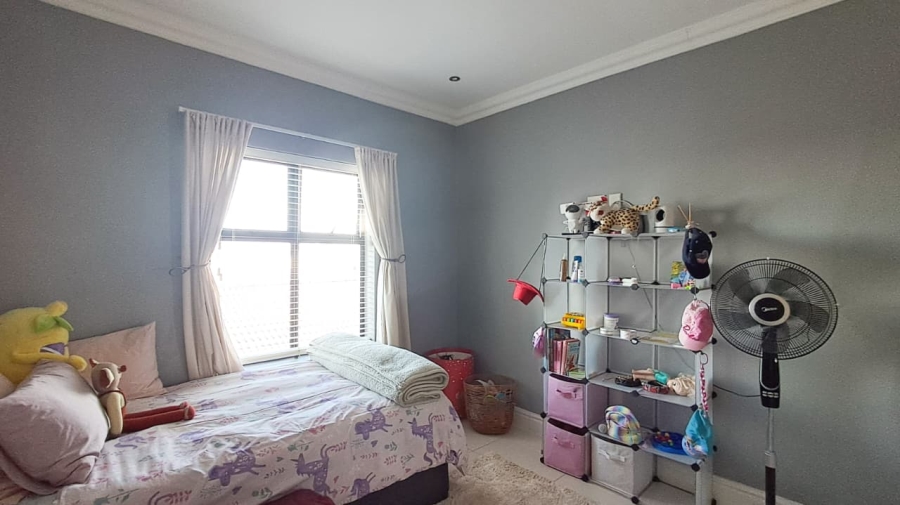 To Let 4 Bedroom Property for Rent in Avalon Estate Western Cape